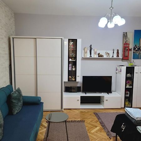 Apartman "Garden" Новий Сад Екстер'єр фото