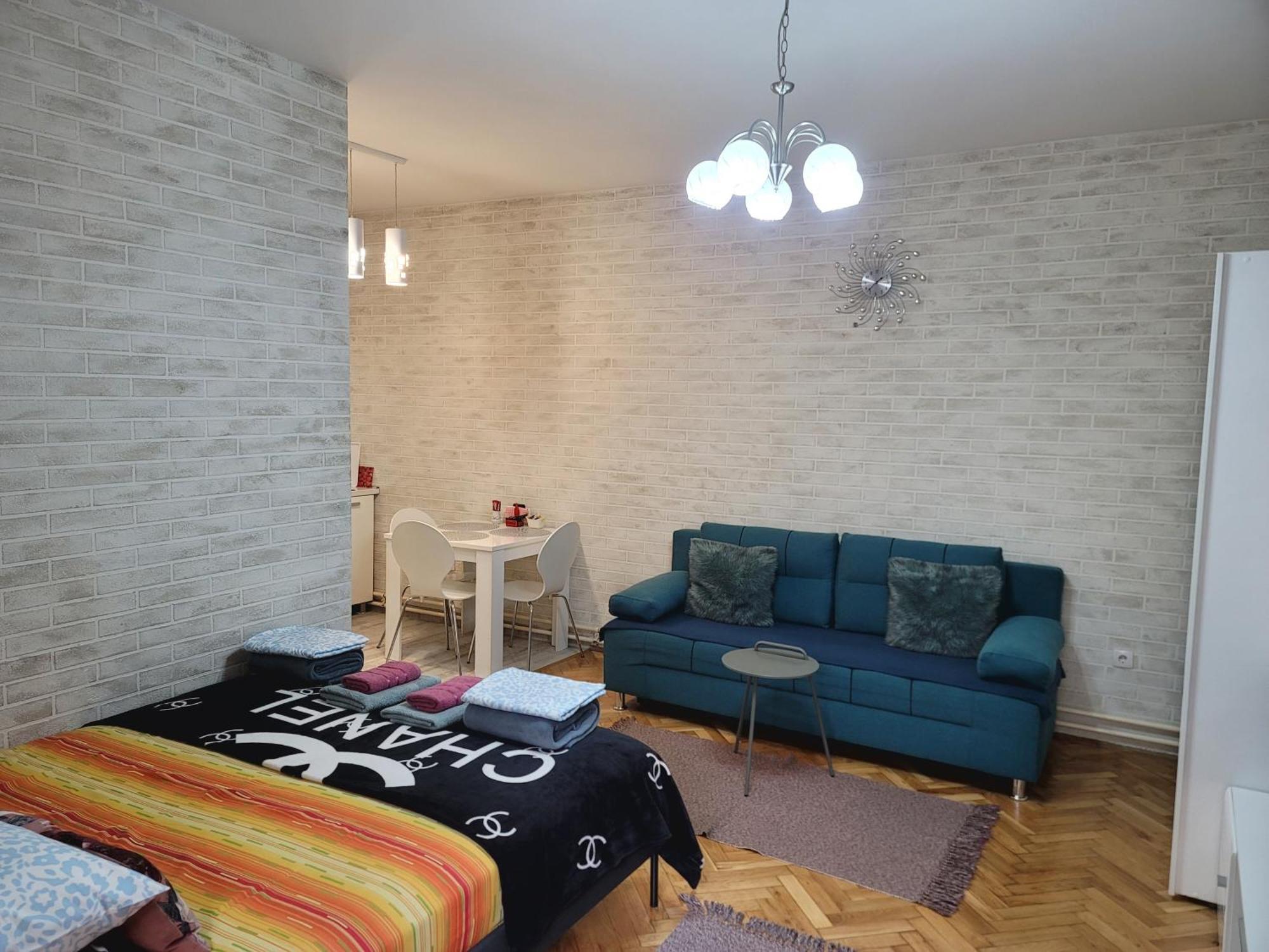 Apartman "Garden" Новий Сад Екстер'єр фото