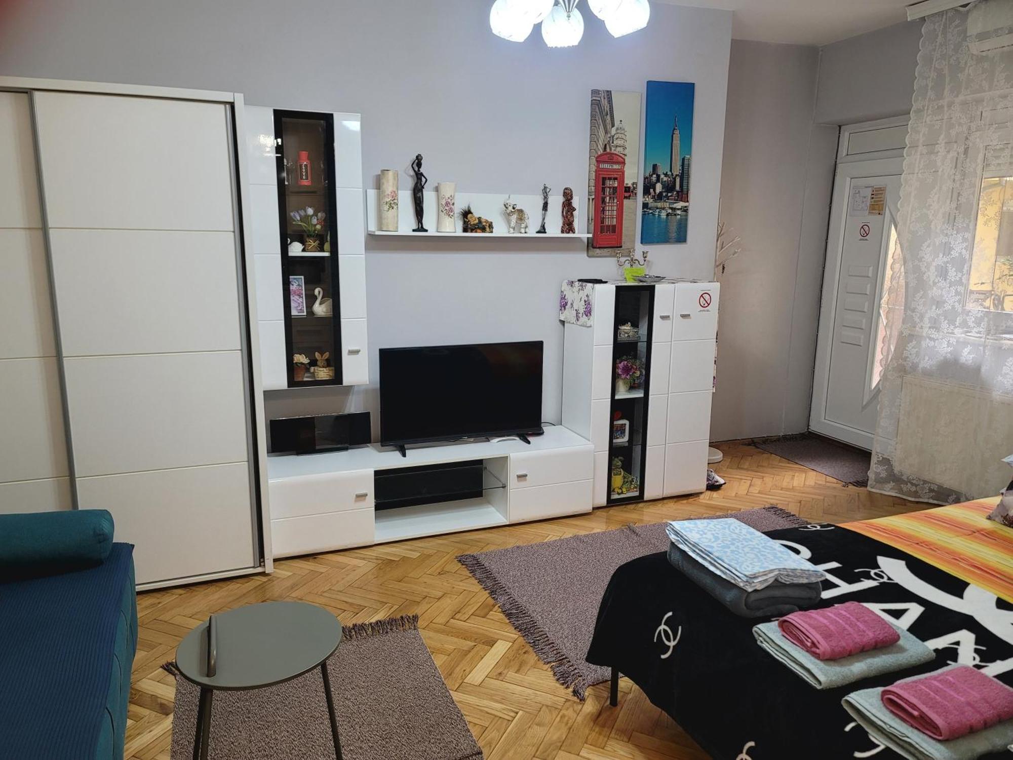 Apartman "Garden" Новий Сад Екстер'єр фото