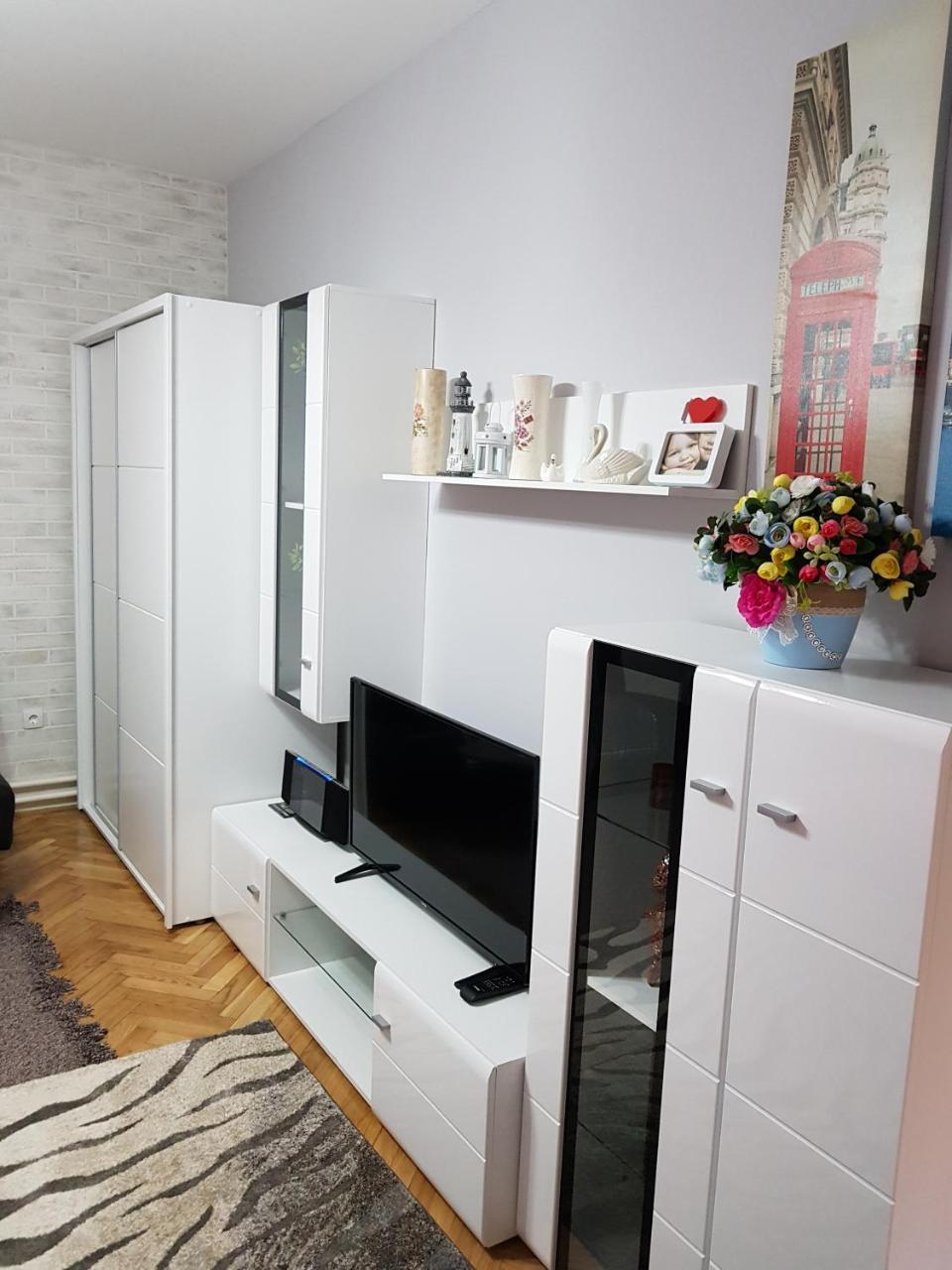 Apartman "Garden" Новий Сад Екстер'єр фото