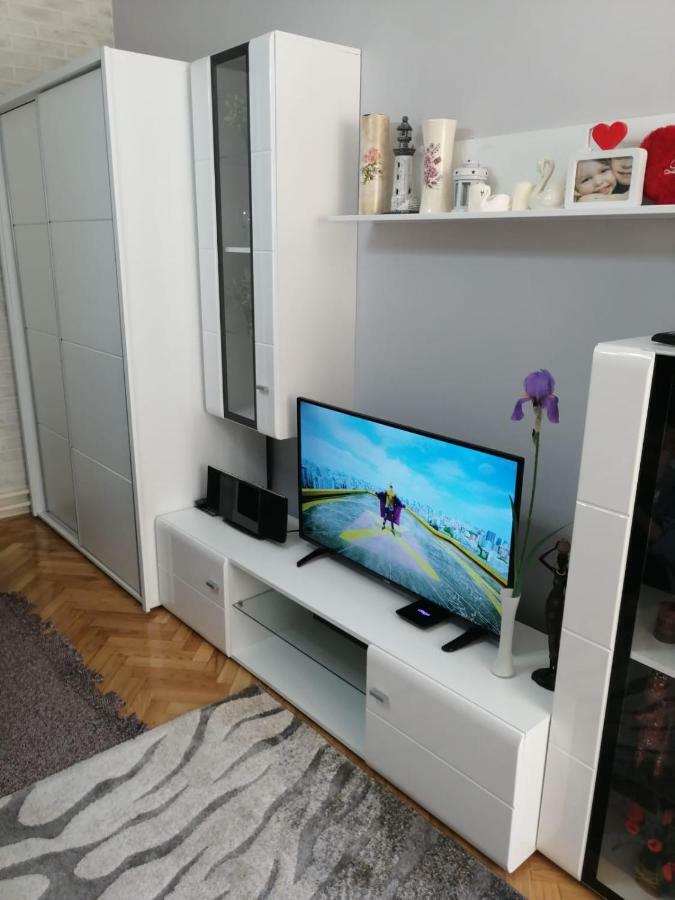 Apartman "Garden" Новий Сад Екстер'єр фото